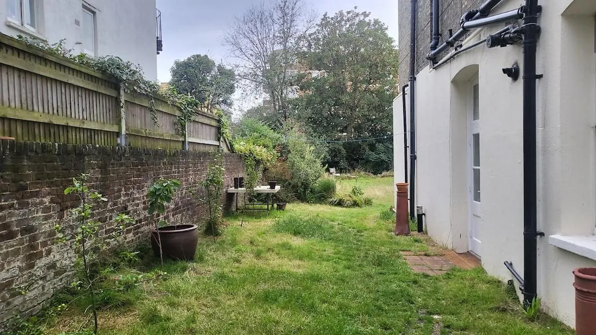 شقة 3 Garden Flat - Hove - Prime Location - Onsite Parking برايتون