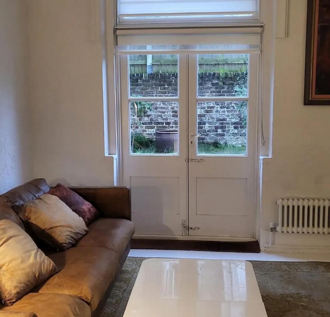 شقة 3 Garden Flat - Hove - Prime Location - Onsite Parking برايتون 0*,