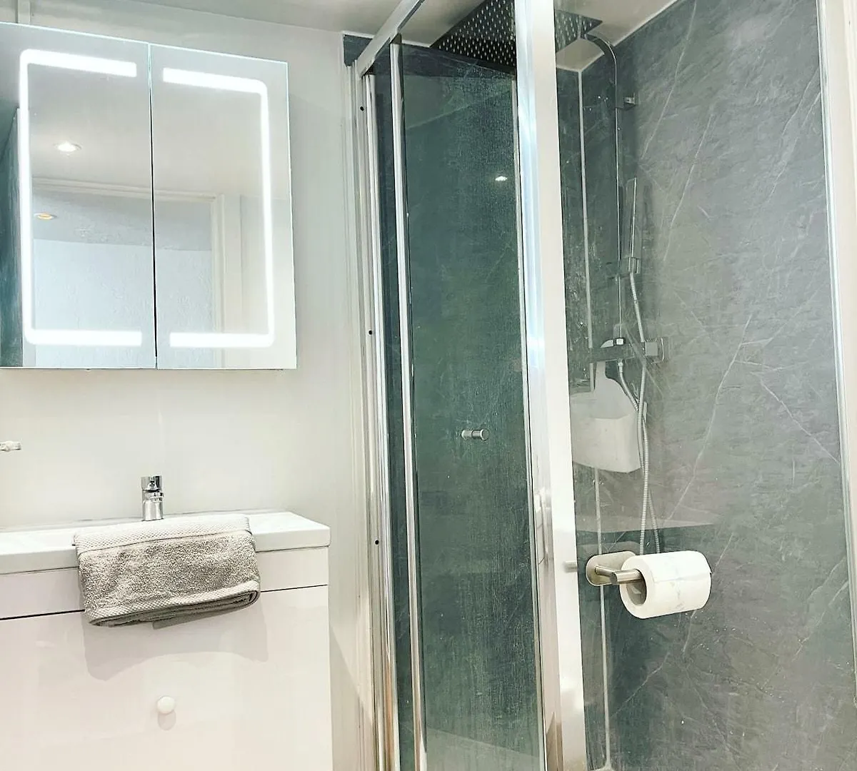 شقة 3 Garden Flat - Hove - Prime Location - Onsite Parking برايتون