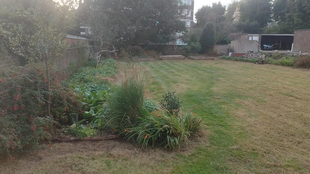شقة 3 Garden Flat - Hove - Prime Location - Onsite Parking برايتون 0*,