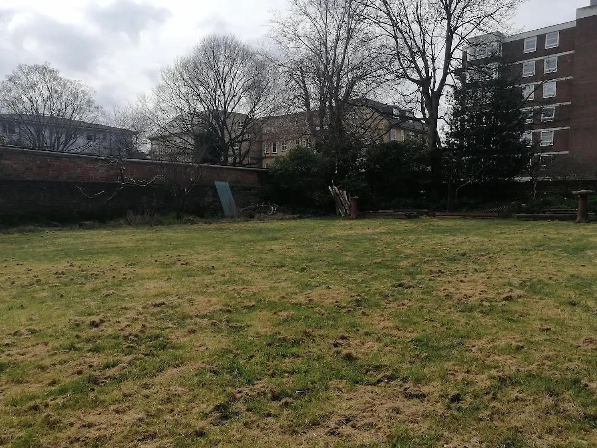 شقة 3 Garden Flat - Hove - Prime Location - Onsite Parking برايتون المملكة المتحدة