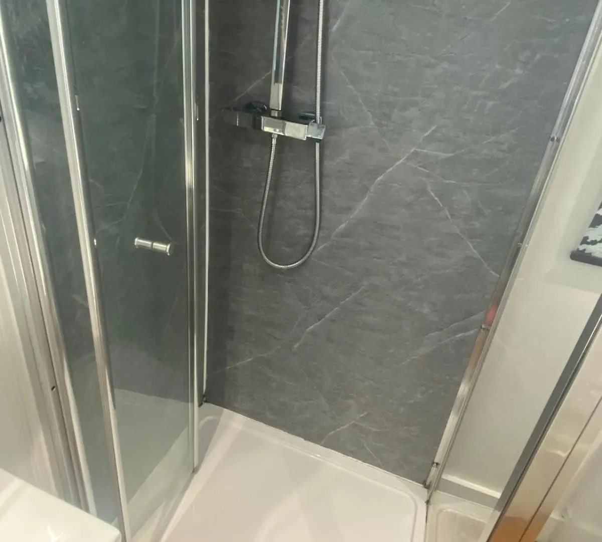 شقة 3 Garden Flat - Hove - Prime Location - Onsite Parking برايتون المملكة المتحدة